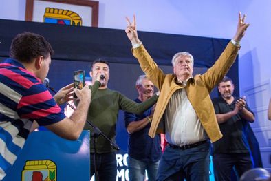 MDZol | La Pampa Sergio Ziliotto fue uno de los gobernadores peronistas que pudo celebrar, aunque con un margen menor al esperado Foto: Télam