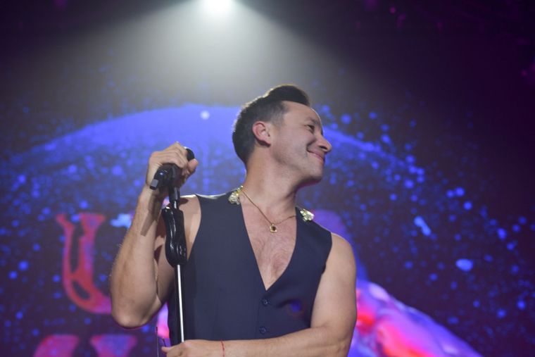 Luciano Pereyra se emocionó con sus fans mendocinos. / Foto: Maru Mena