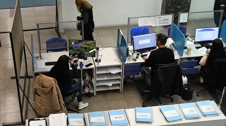 Anses paga un monto extraordinario antes de las PASO Foto: ALF PONCE MERCADO / MDZ