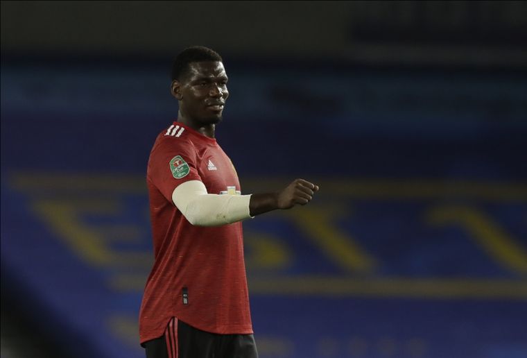 Paul Pogba Figura del Barcelona recibió el llamado de Pogba: Venite al Manchester United Foto: EFE