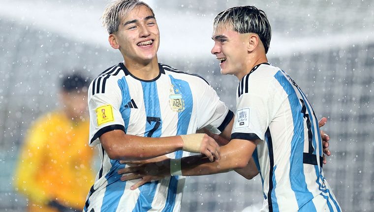Los dirigidos por Placente se metieron entre los mejores ocho del torneo. Foto: @Argentina