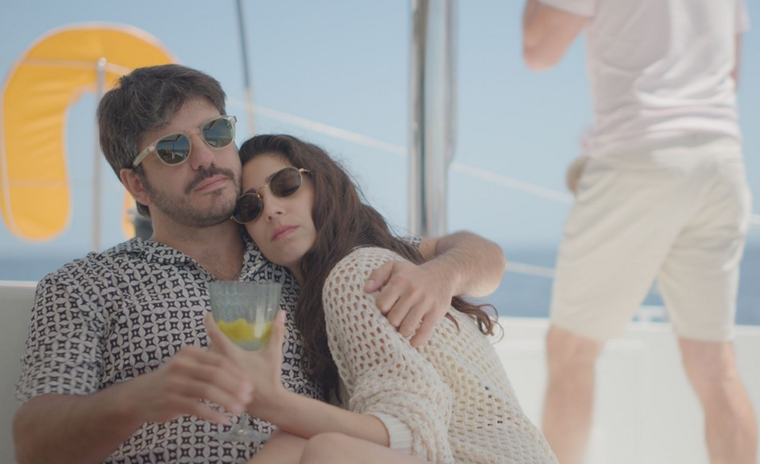 Asfixiados está protagonizada también por el actor Marco Antonio Caponi. Foto: Orca Films