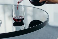 ¿Cuándo tenés que decantar un vino?
