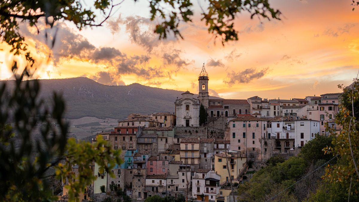 El pueblo italiano que ofreció casa y dinero para atraer nuevos vecinos