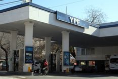 el presidente de ypf anuncio una baja en el precio de la nafta: desde cuando