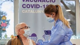 El proceso de vacunación está siendo más lento de lo previsto en algunos países europeos. Foto: EPA