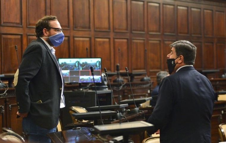 El senador Ilardo y el vicegobernador Abed: hubo apoyo crítico del PJ a Mendoza Activa.