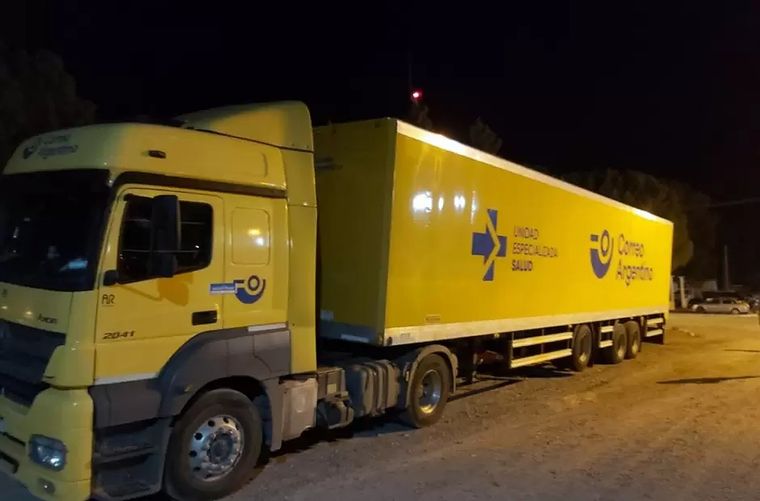 El camión del Correo Argentino llevaba algo insólito en su interior