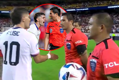 El capitán de los dueños de casa se cruzó con el árbitro del encuentro.