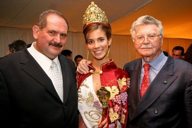 MDZol | Raúl Bianchi, la Reina de San Rafael Carla Estefanía Rivas Stewart y Don Aurelio Stradella. Foto: Gentileza