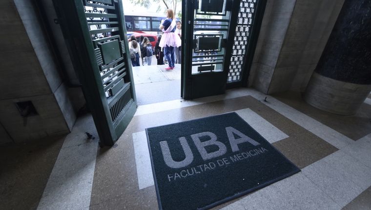 La UBA presentó ante la Justicia una demanda en la que se pidió como medida cautelar que el Poder Ejecutivo Nacional y la SIGEN  se abstengan de realizar auditorías. Foto: Juan Mateo Aberastain Zubimendi / MDZ.