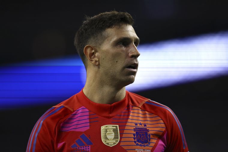 El Dibu Martínez ante Ecuador. Foto: Noticias Argentina