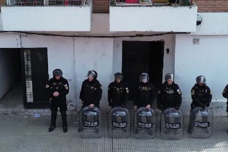 El edificio fue recuperado gracias a la Policía de la Ciudad.