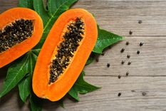 Las semillas de papaya cuentan con numerosos beneficios para el organismo Foto: Shutterstock