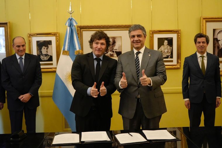 Javier Mieli y Jorge Macri en la firma de un convenio Foto: Presidencia de la Nación