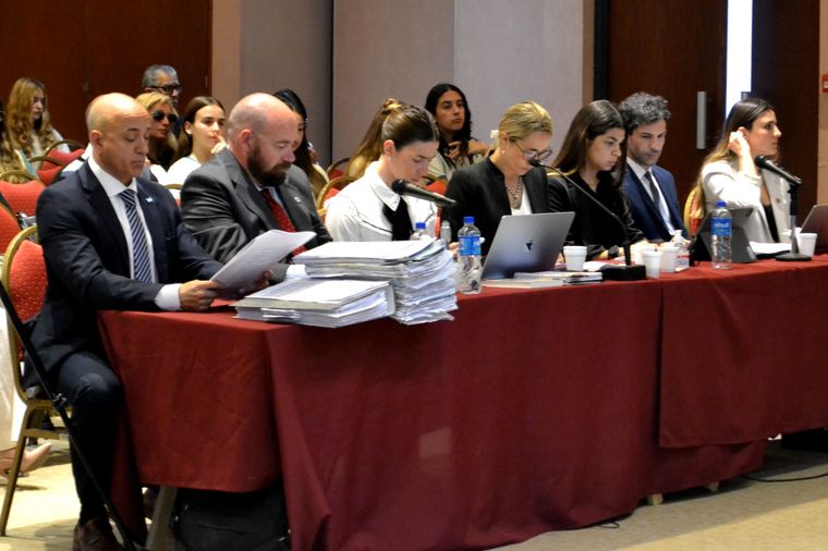 La Fiscalía y la querella en el juicio que se desarrolla en el Sur provincial. La Fiscalía y la querella en el juicio que se desarrolla en el Sur provincial.