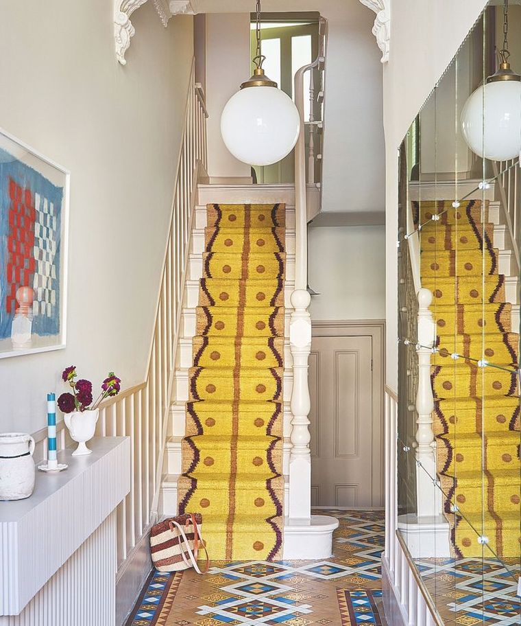 Alfombra "ameba" y un mensaje de fondo: algo sea novedoso o diferente no significa que funcione. Créditos: Boz Gagovski Alfombra "ameba" y un mensaje de fondo: algo sea novedoso o diferente no significa que funcione. Créditos: Boz Gagovski