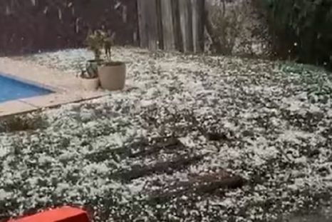 En la ciudad cordobesa de Potrero de Garay y Alta Gracia cayó granizo. En la ciudad cordobesa de Potrero de Garay y Alta Gracia cayó granizo.