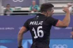 Gonzalo Peillat festejó con todo el gol que le convirtió a Argentina. Foto: Captura TV Gonzalo Peillat festejó con todo el gol que le convirtió a Argentina. Foto: Captura TV
