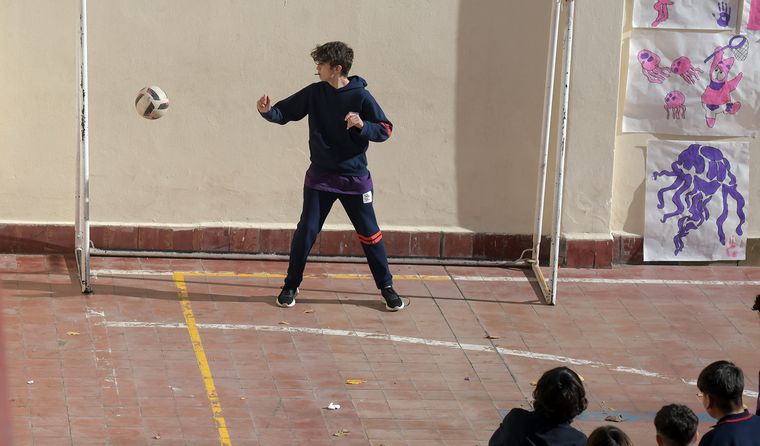 En el colegio San Luis Gonzaga los chicos volvieron a jugar en los recreos. En el colegio San Luis Gonzaga los chicos volvieron a jugar en los recreos.