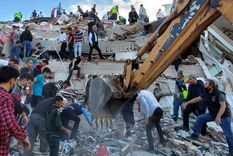 terremoto en turquia: aumentan las muertes y el numero de rescates