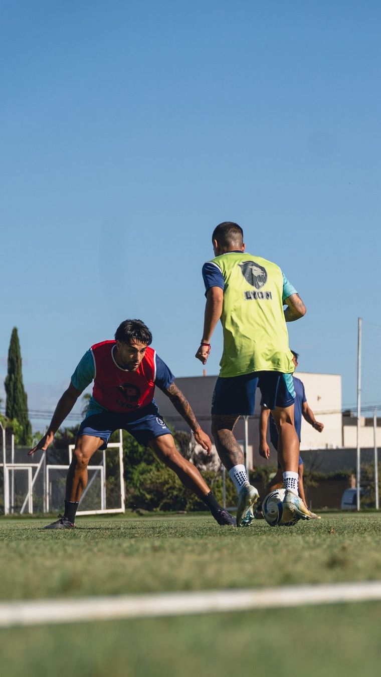 El plantel de la Lepra continúa en plena preparación para una temporada muy compleja. El plantel de la Lepra continúa en plena preparación para una temporada muy compleja.