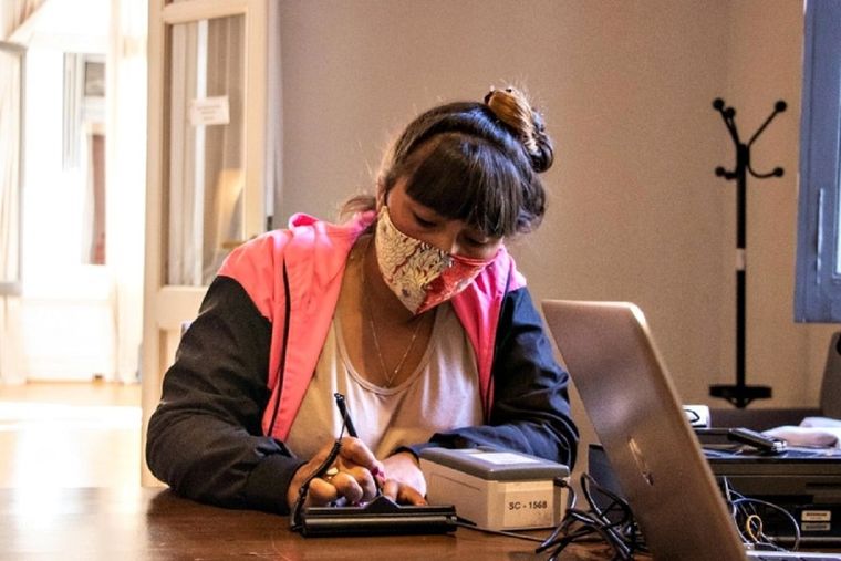 Andrea podrá tener su primer DNI a los 25 años