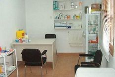 el medico tenia sexo con la enfermera mientras los pacientes esperaban