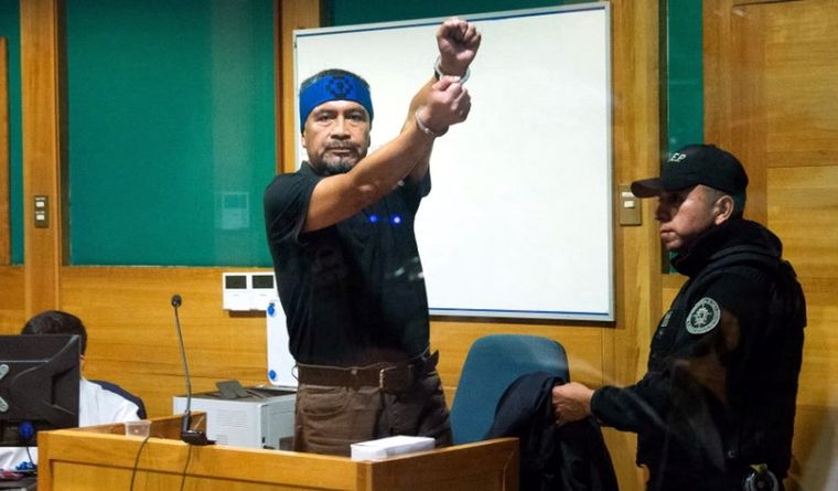 Héctor Llaitul, mapuche radical condenado; su caso guardaría relación con el ataque incendiario. Foto: Efe.