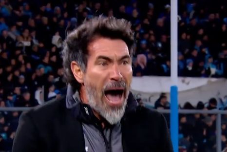 Eduardo Domínguez festejó con euforia el triunfo ante Racing Eduardo Domínguez festejó con euforia el triunfo ante Racing