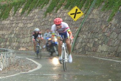 MDZol | Bajo una intensa lluvia se disputó el final de la crono. Foto: MDZ