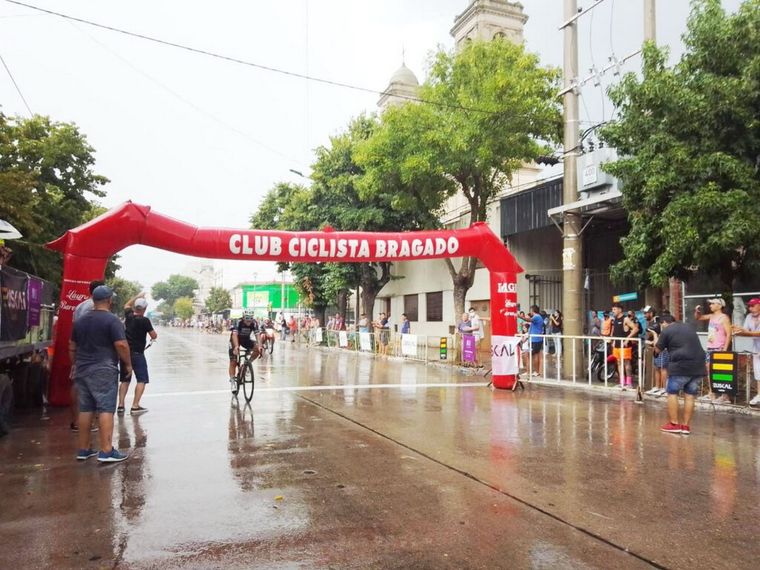 Las fuertes lluvias jugaron una mala pasada. Foto: Publicada en lavozdebragado.com.ar