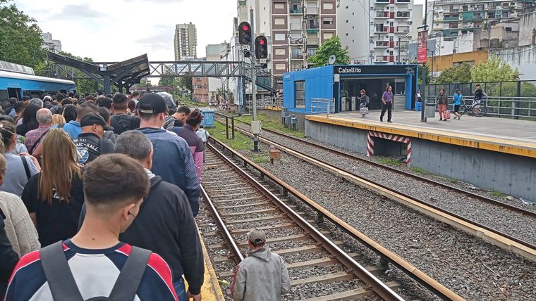 Segundo día consecutivo de amenazas de bomba en el tren Sarmiento Foto: Analía Melnik / MDZ