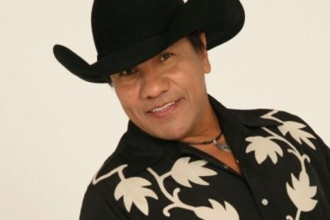 Lupe Esparza tiene más de 40 años de exitosa carrera al frente de Grupo Bronco.