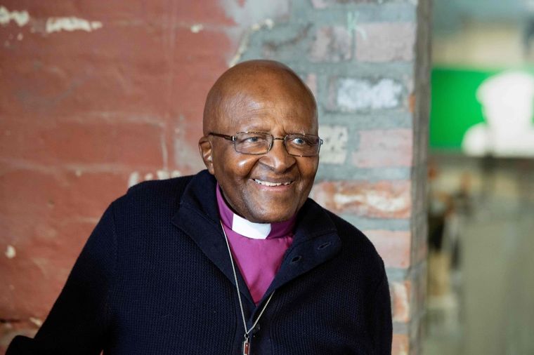 Tutu recibió el Nobel de la Paz por su lucha contra el odio racial en Sudáfrica