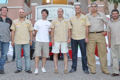 MDZol | Los mendocinos del Dakar: Sebastián Halpern, Lucio Alvarez, Orly Terranova, Ronnie Groue, Edgardo Dris, Osvaldo Quiroga y Rubén Herrera. Foto: Gerardo Gómez/ MDZ