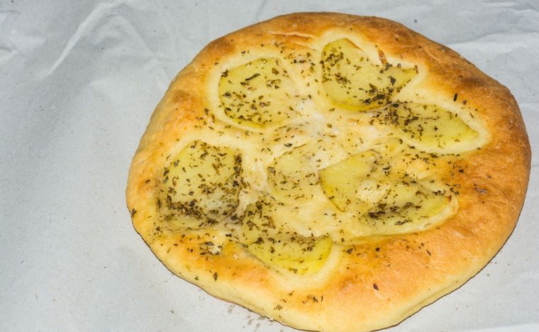 Focaccia de pera Una receta simple y deliciosa para hacer en minutos. Foto: Shutterstock