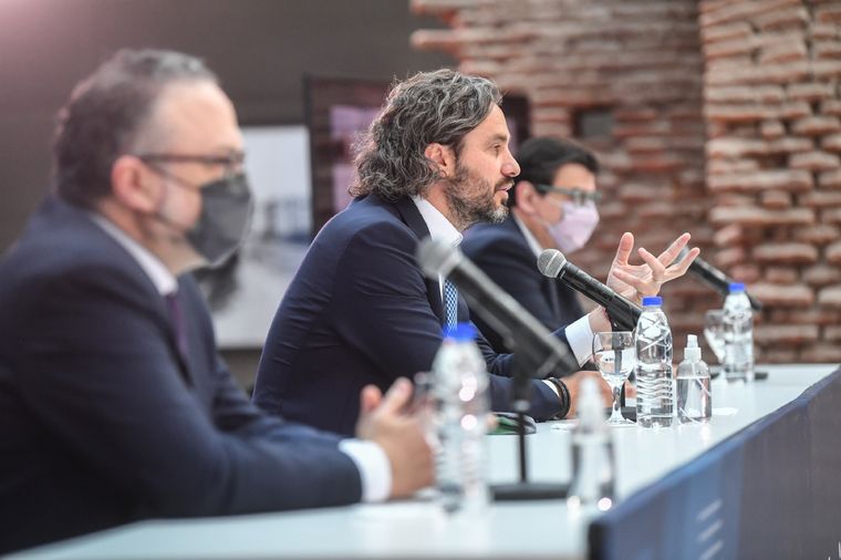 El jefe de Gabinete cargó contra Mauricio Macri. Foto: Twitter (@SantiCafiero)