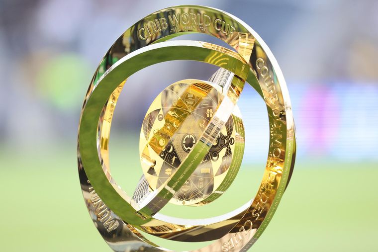 El trofeo que levantará el campeón del Mundial de Clubes. El trofeo que levantará el campeón del Mundial de Clubes.
