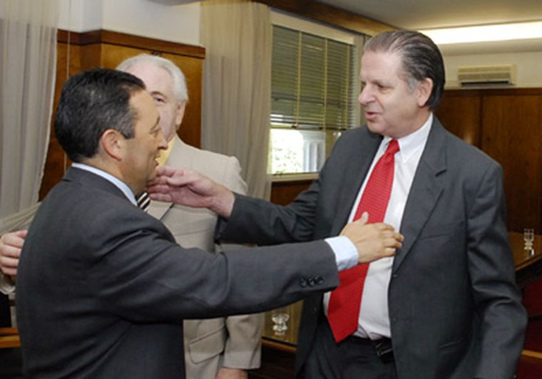 El primer contacto entre los funcionarios fue positivo. Foto: Gonzalo Bravo / MDZ