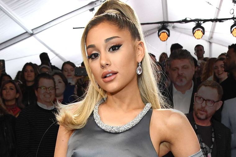 Foto: https://people.com/health/ariana-grande-address-body-shaming-comments-and-mental-health/