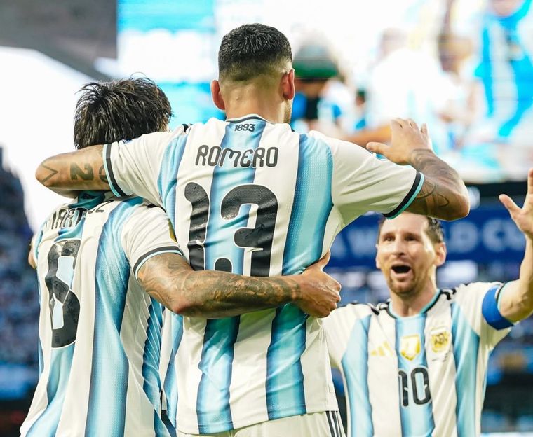 El Cuti Romero viene de ser uno de los mejores defensores del Mundial y todo indica que se irá del Tottenham. El Cuti Romero viene de ser uno de los mejores defensores del Mundial y todo indica que se irá del Tottenham.