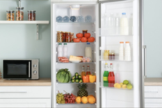 Estos ingredientes neutralizan los malos olores de la heladera. Foto: Shutterstock