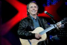 Joan Manuel Serrat es uno de los pioneros del movimiento artístico y musical catalán la Nova Cançó?.