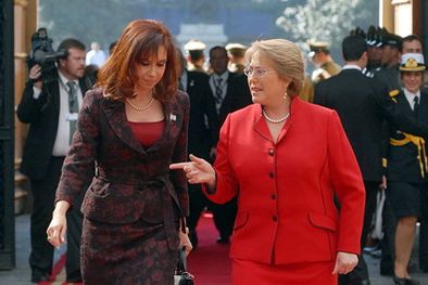 MDZol | Cristina junto a la presidenta de Chile, Michelle Bachelet. Foto: NA