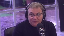 Gabriel Rolón, psicoanalista, ha construido gran parte de su trayectoria pública precisamente alrededor de esa dimensión secreta de la palabra. Gabriel Rolón, psicoanalista, ha construido gran parte de su trayectoria pública precisamente alrededor de esa dimensión secreta de la palabra.