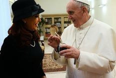 Cristina Fernández de Kirchner junto al papa Francisco. Foto: X @CFKArgentina Cristina Fernández de Kirchner junto al papa Francisco. Foto: X @CFKArgentina