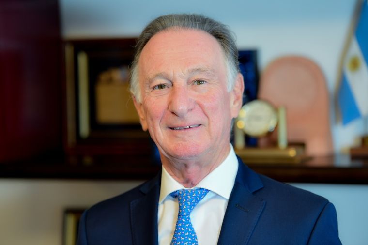 Gustavo Weiss aseguró que la situación económica es compleja y hay dudas sobre la continuidad de la obra pública por la restricción presupuestaria.