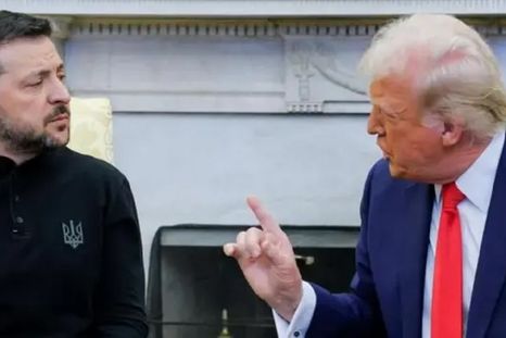 Con una pregunta a Zelenski, un reportero estadounidense lo acusó de falta de respeto al no llevar traje Foto: BBC