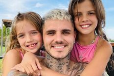 Mauro Icardi junto a Francesca e Isabella Foto: Instagram: @mauroicardi